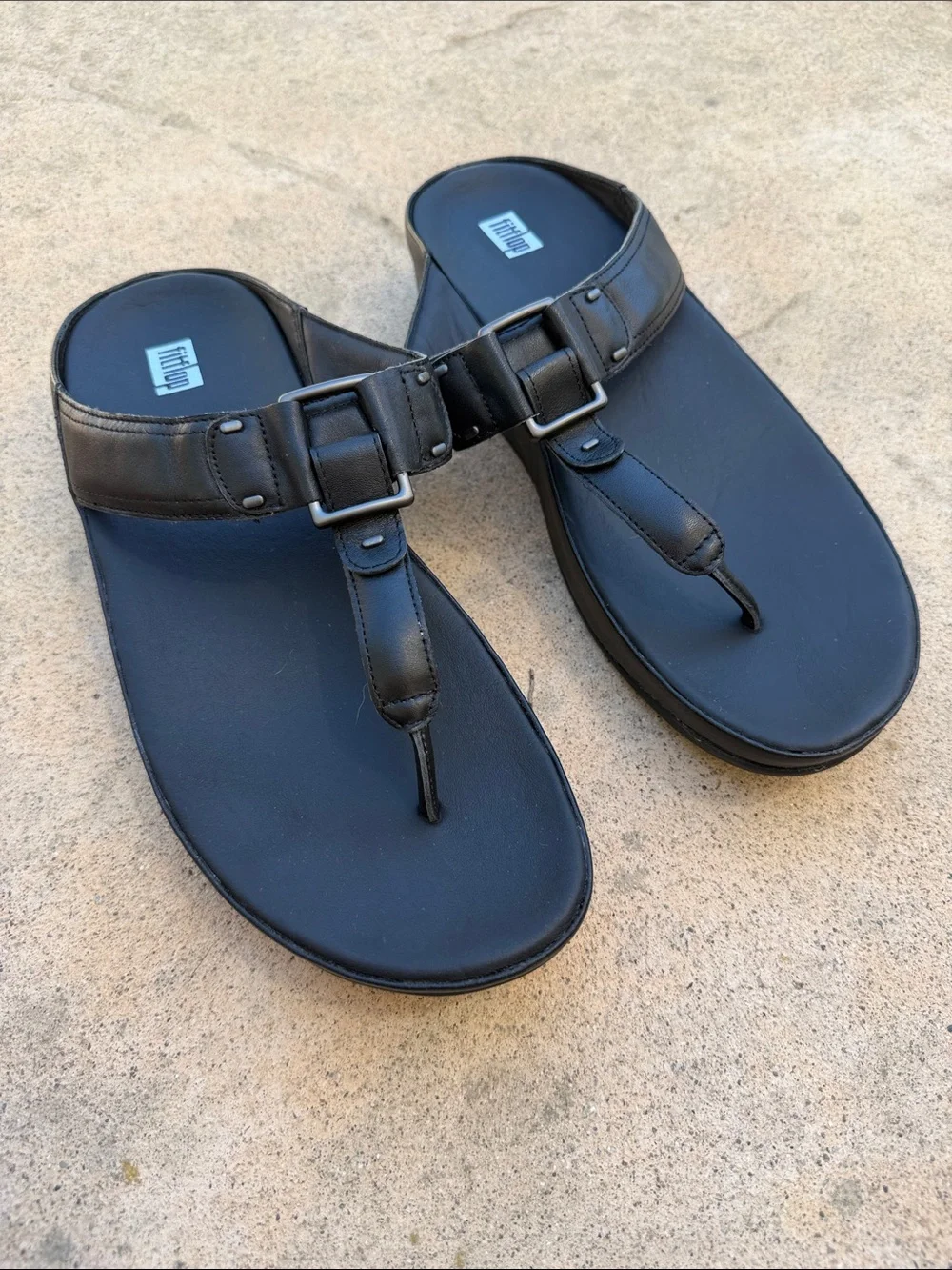 fitflop Women's Black Matte Thong Platform Sandal Size 10